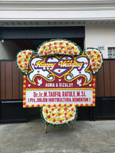 Papan Bunga Pernikahan plamongansari